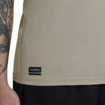 SAM800382-LAU