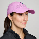 SAUCONY - OUTPACE PETITE HAT Unisex - Rev Online