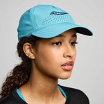 SAUCONY - OUTPACE PETITE HAT Unisex - Rev Online