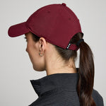 SAUCONY - OUTPACE PETITE HAT Unisex - Rev Online